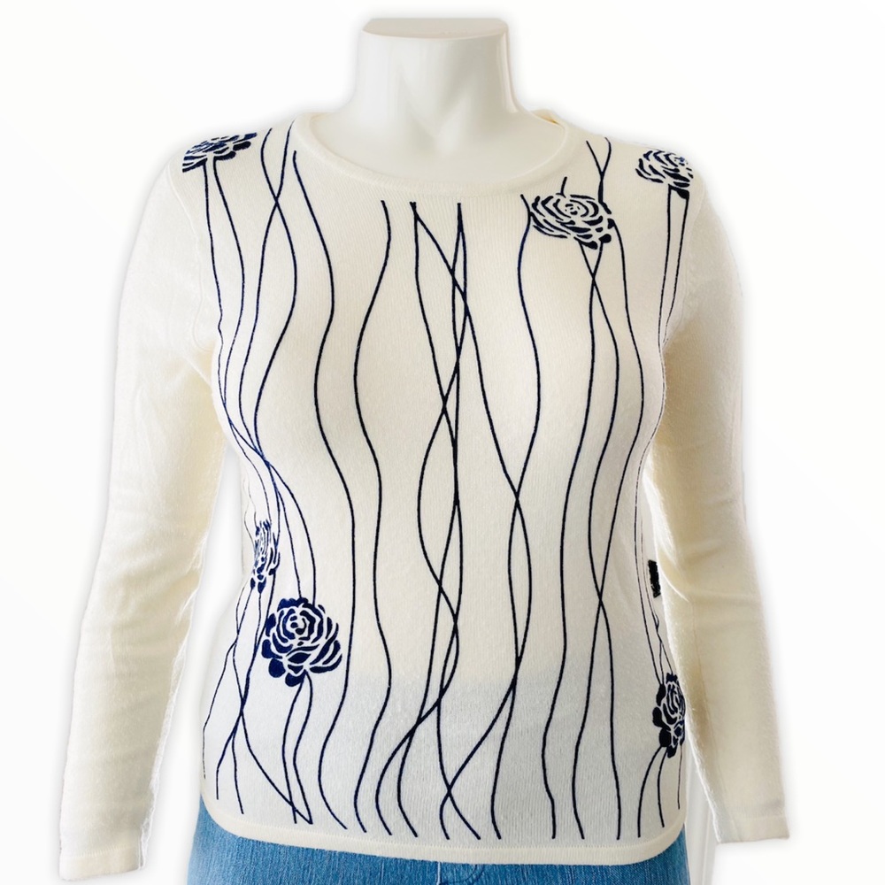 Cathy Daniels‎ Cashmere Cream & Navy Floral Sweater